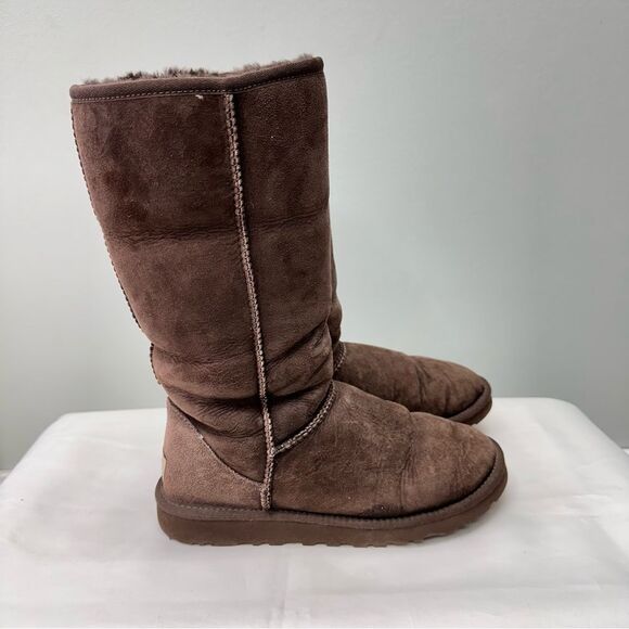 Ugg classic tall chocolate brown suede sheepskin wool boots women’s 7 - Picture 3 of 13